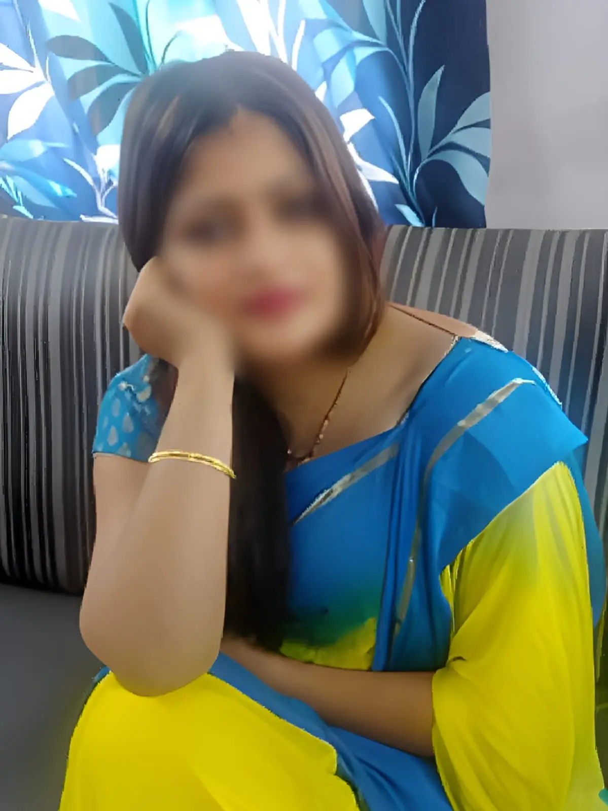 House wife call girls in delhi